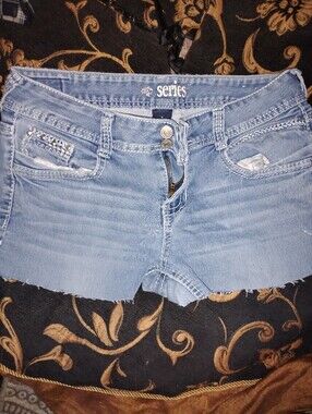 Series - Women’s Cut-off Light Blue Denim Shorts Size 3-4